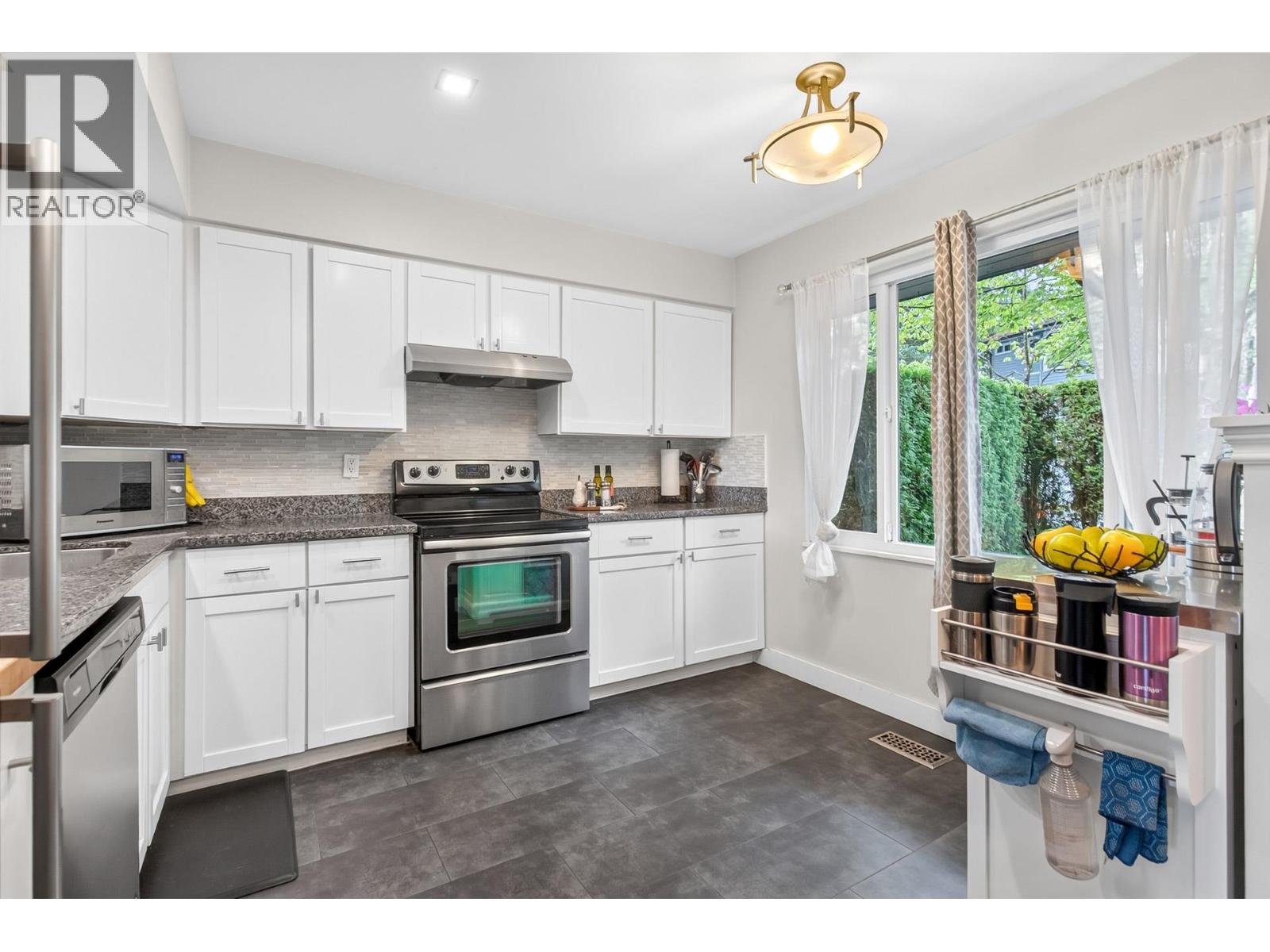 466 Carlsen Place, Port Moody, British Columbia  V3H 3Z9 - Photo 6 - R3140131