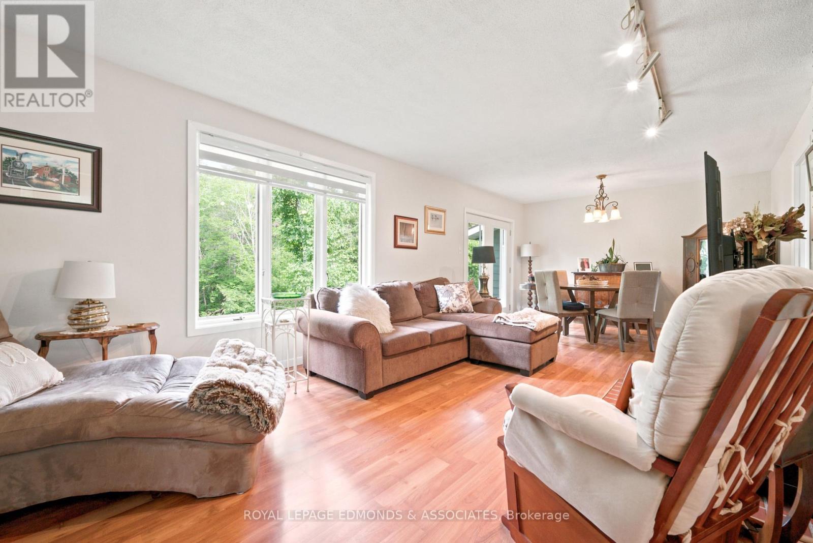 200 Walters Road, Laurentian Valley, Ontario  K8A 6W5 - Photo 8 - X13502928