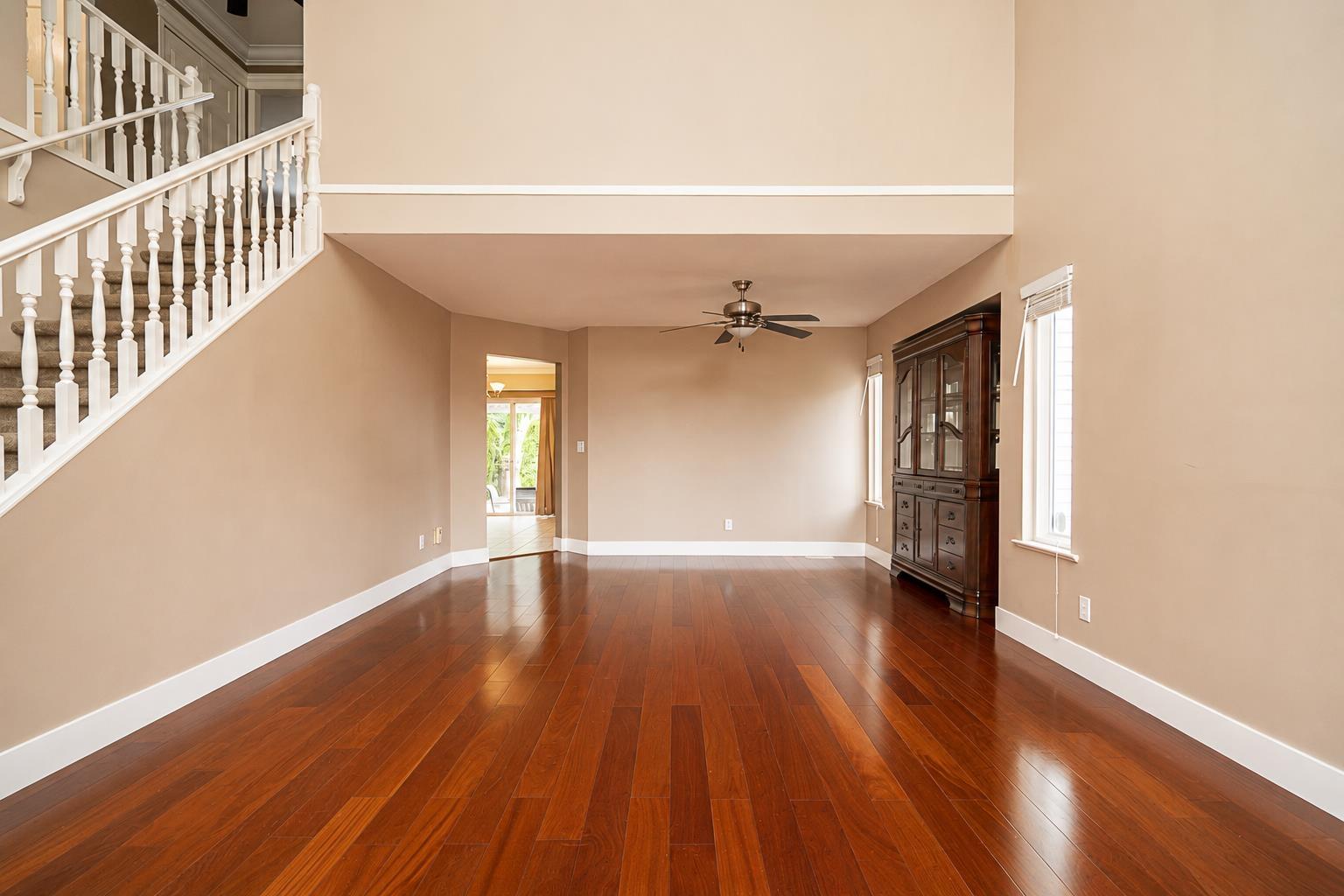 15445 109a Avenue, Surrey, British Columbia  V3R 0X6 - Photo 6 - R3140825