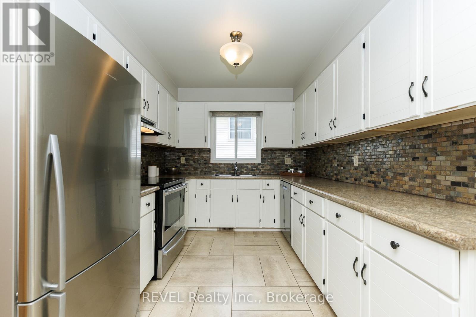 6096 Crimson Drive, Niagara Falls, Ontario  L2G 7S5 - Photo 14 - X13502940