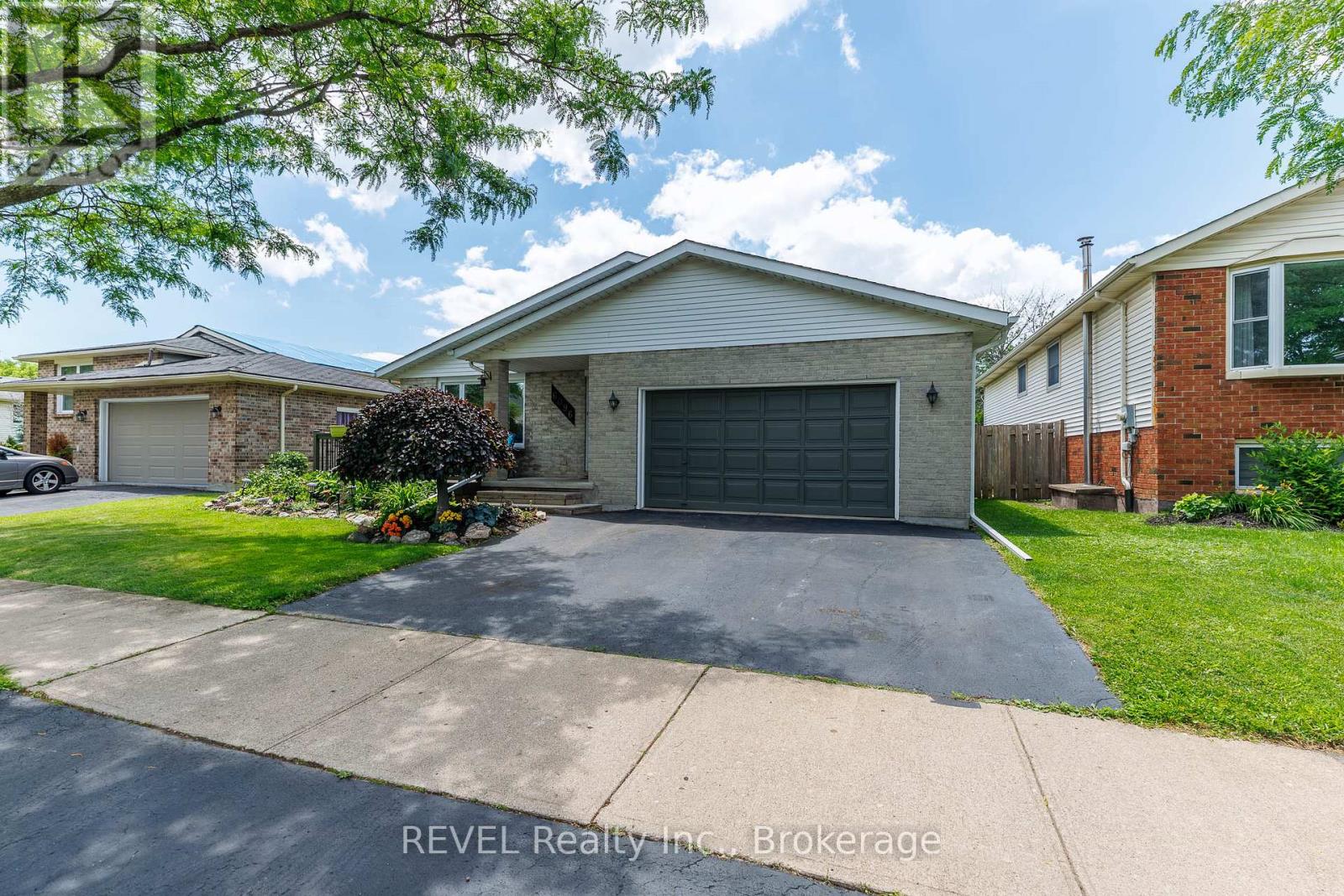 6096 Crimson Drive, Niagara Falls, Ontario  L2G 7S5 - Photo 4 - X13502940