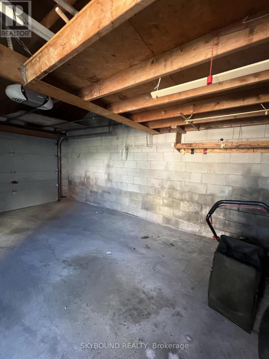 358 Silverthorn Avenue, Toronto, Ontario  M6M 3G8 - Photo 41 - W13492056