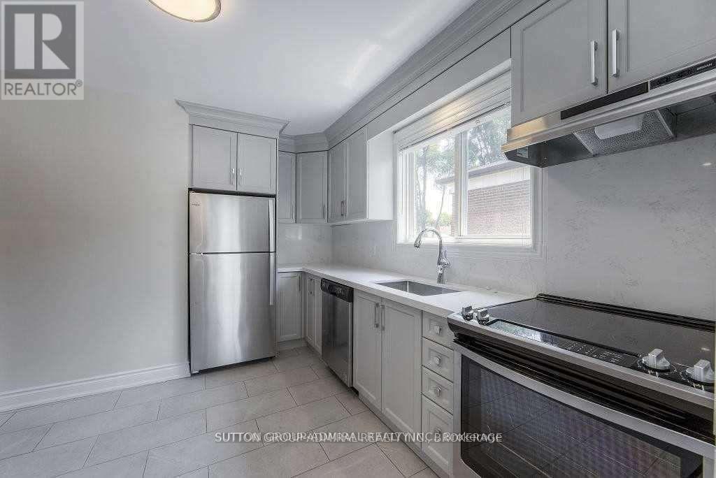 Unit 2 - 77 Garthdale Court, Toronto, Ontario  M3H 5P7 - Photo 8 - C13171782