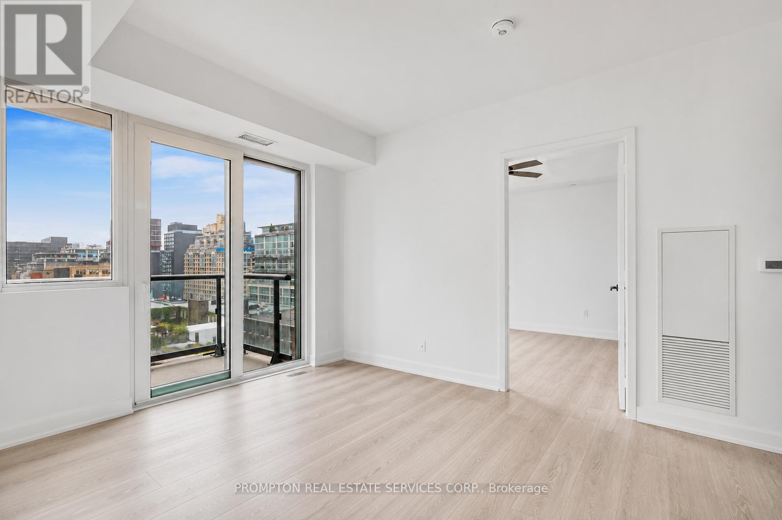 923 - 108 PETER STREET, Toronto, Ontario