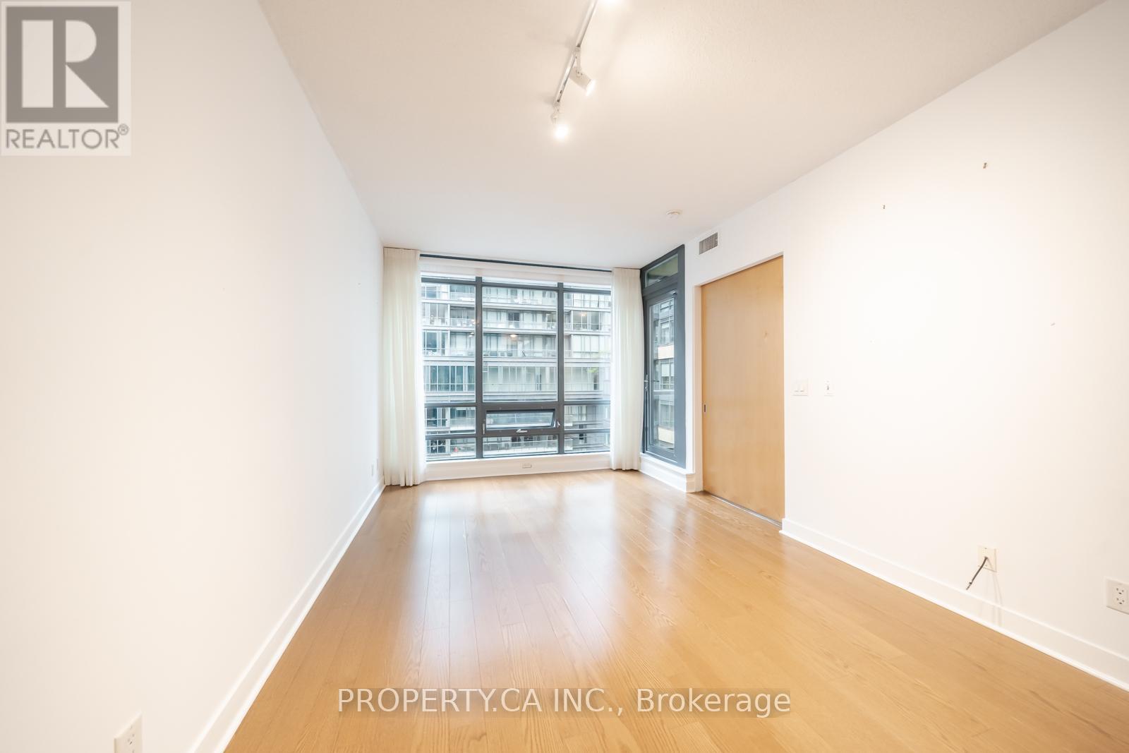 803 - 438 King Street W, Toronto, Ontario  M5V 3T9 - Photo 2 - C13502870