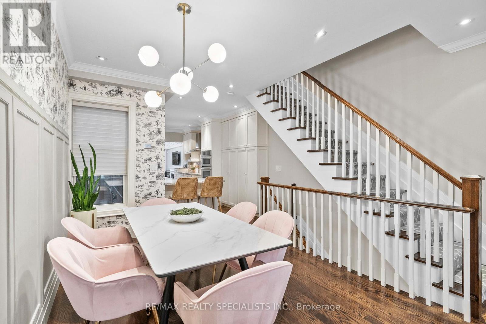 49 Wheeler Avenue, Toronto, Ontario  M4L 3V3 - Photo 10 - E13502874