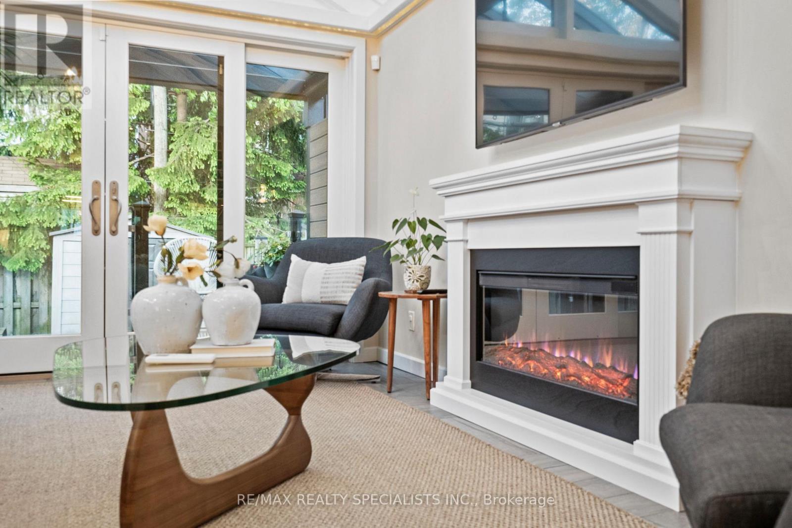 49 Wheeler Avenue, Toronto, Ontario  M4L 3V3 - Photo 17 - E13502874