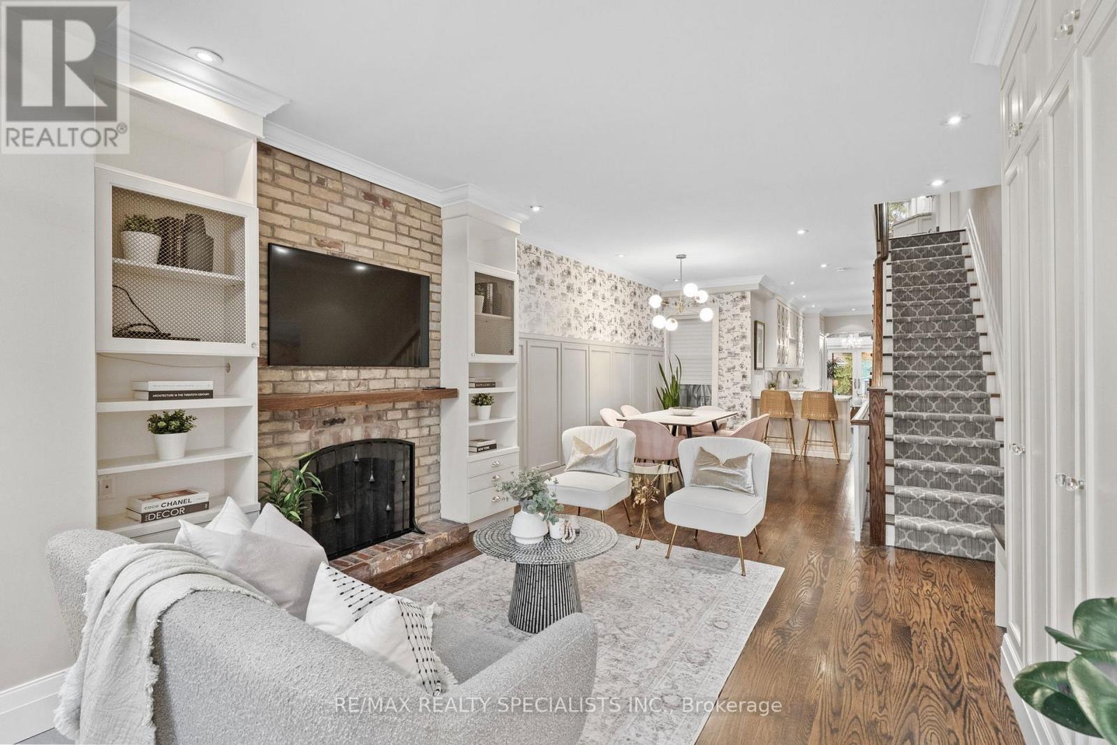 49 Wheeler Avenue, Toronto, Ontario  M4L 3V3 - Photo 5 - E13502874