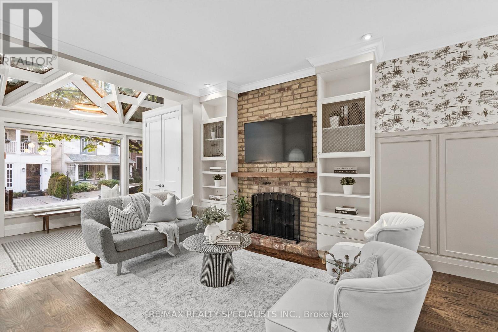 49 Wheeler Avenue, Toronto, Ontario  M4L 3V3 - Photo 6 - E13502874