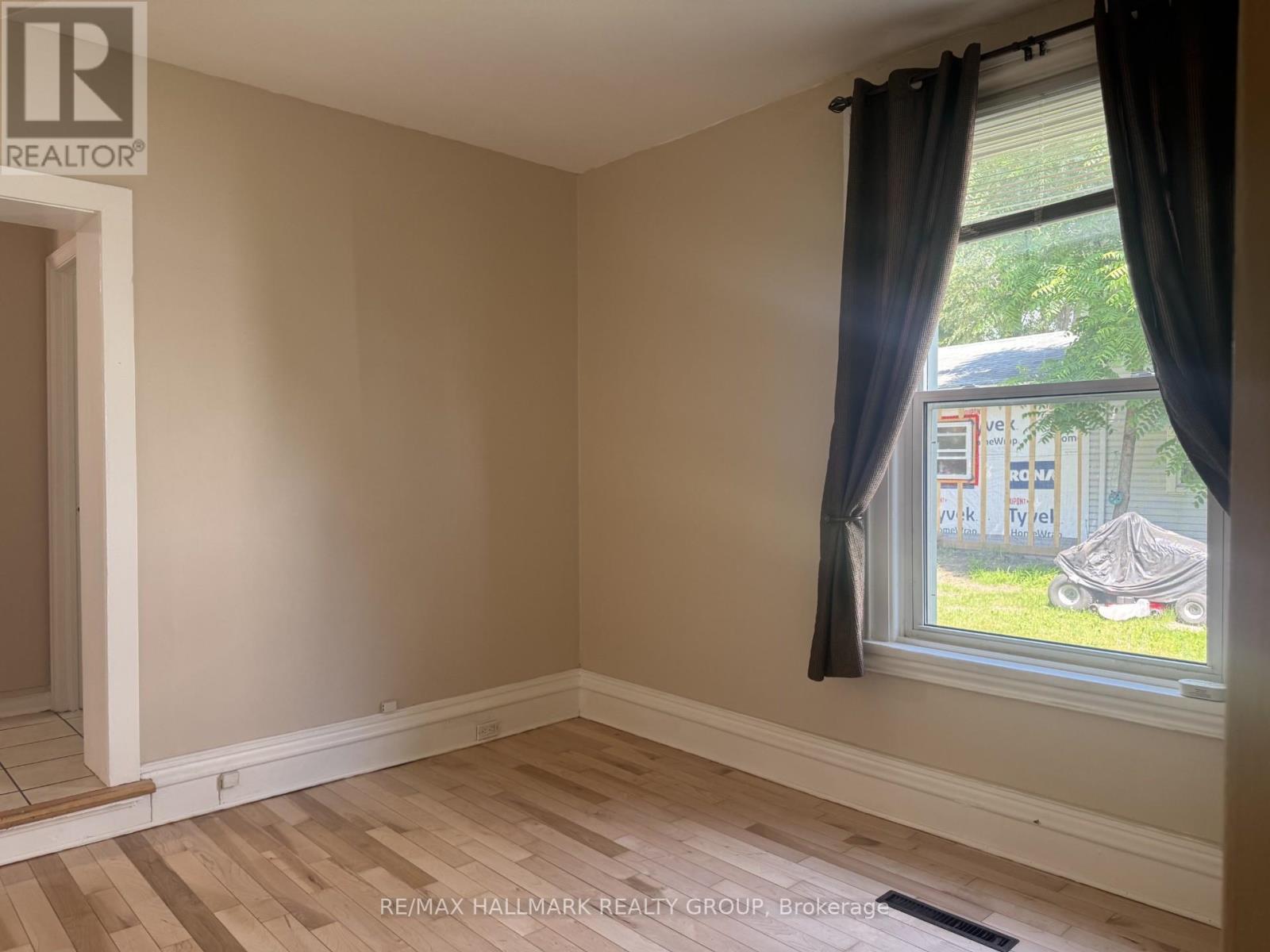 3 - 20 Russell Street W, Smiths Falls, Ontario  K7A 1N9 - Photo 10 - X13013024