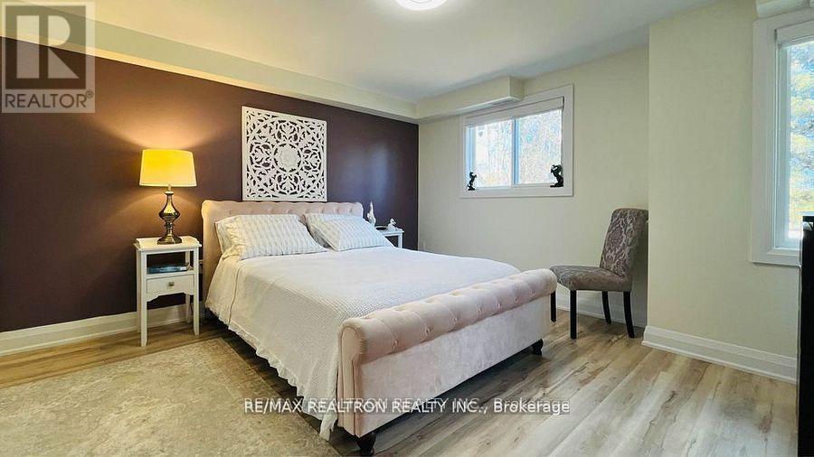 2306 Crystal Beach Road, Innisfil, Ontario  L9S 3W9 - Photo 18 - N13502828