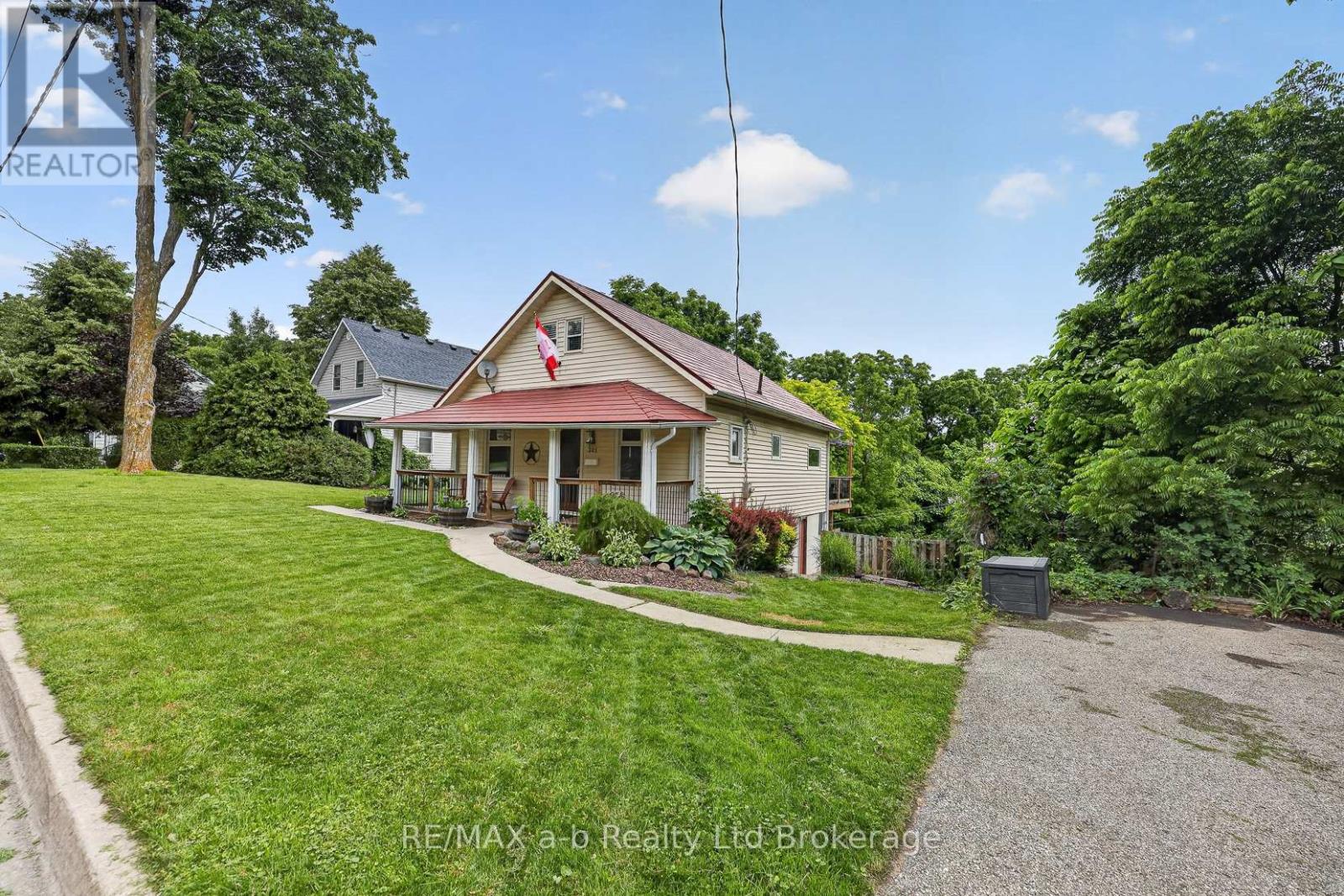 301 Thames Street S, Ingersoll, Ontario  N5C 2T8 - Photo 42 - X13500904