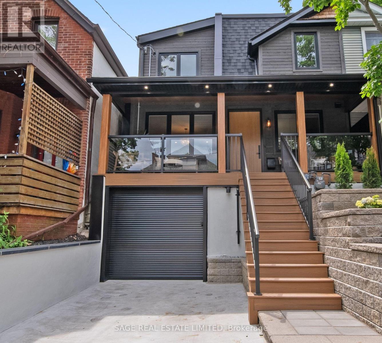 116 LEE AVENUE, Toronto, Ontario