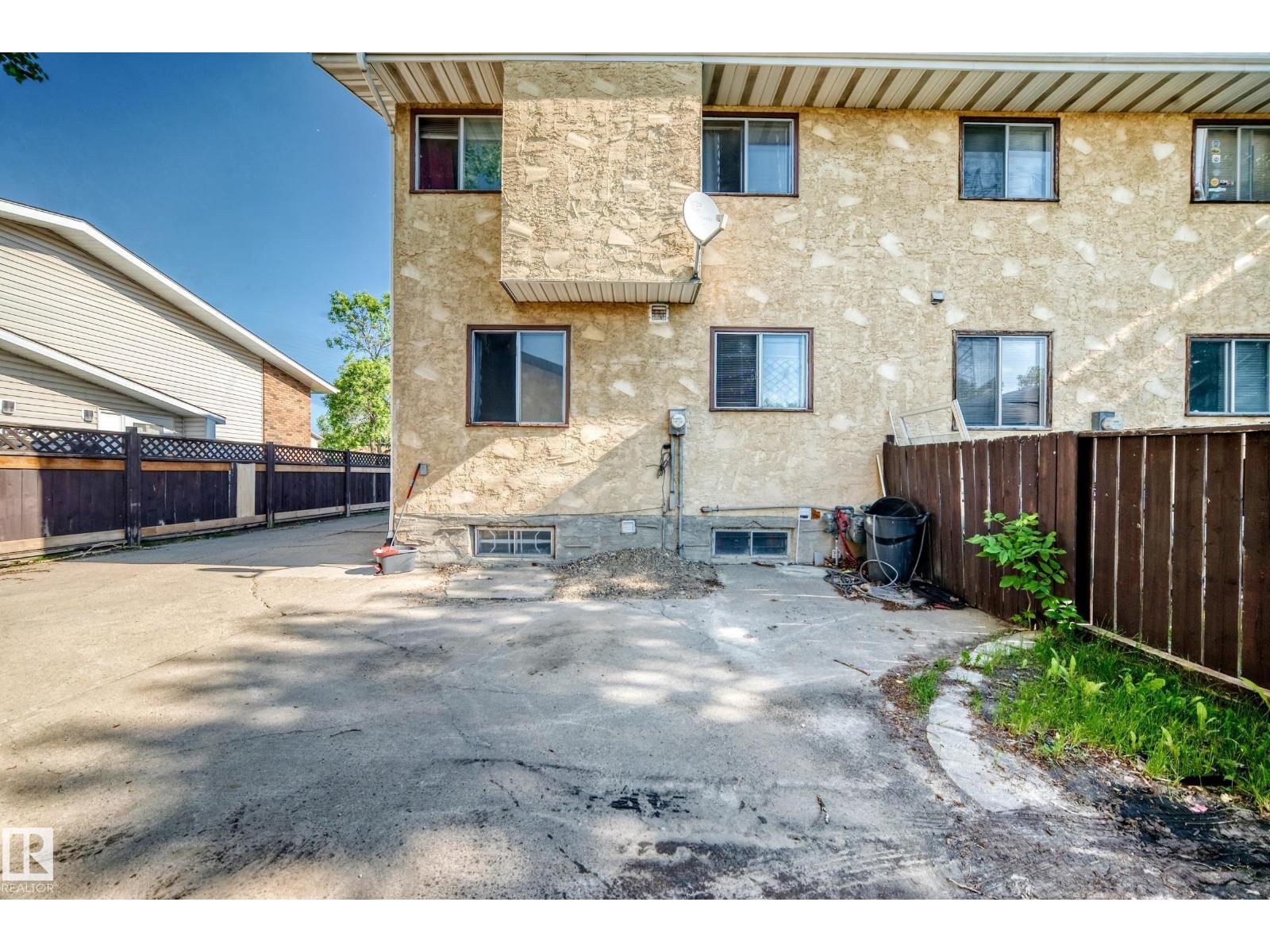 10325 164 Av NW, Edmonton, Alberta  T5X 2J2 - Photo 2 - E4495895