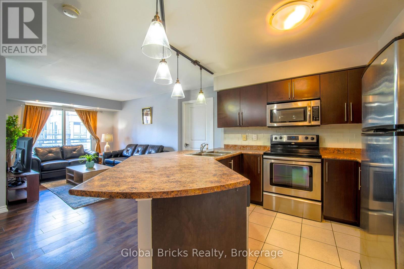 308 - 872 Sheppard Avenue W, Toronto (Bathurst Manor), Ontario  M3H 2T5 - Photo 4 - C13502982