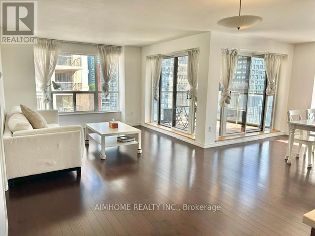 1209 - 909 Bay Street, Toronto, Ontario  M5S 3G2 - Photo 10 - C13502994