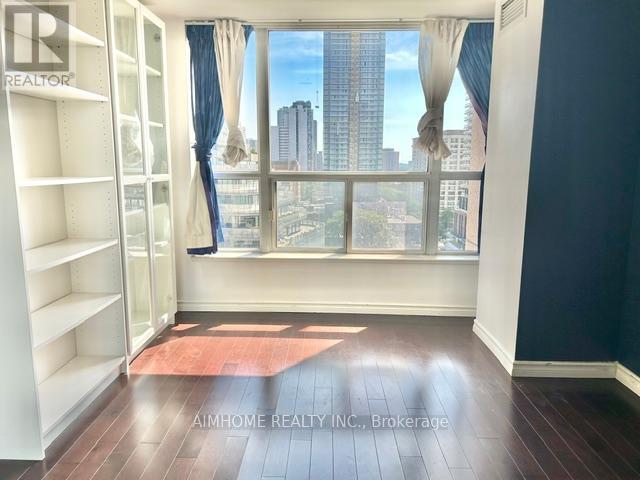 1209 - 909 Bay Street, Toronto, Ontario  M5S 3G2 - Photo 15 - C13502994