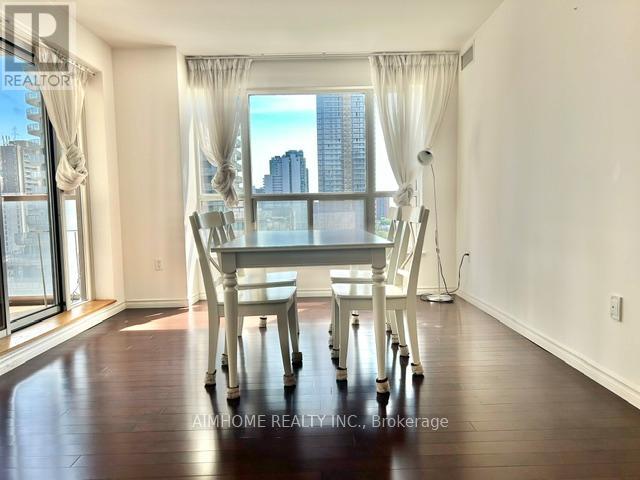 1209 - 909 Bay Street, Toronto, Ontario  M5S 3G2 - Photo 8 - C13502994