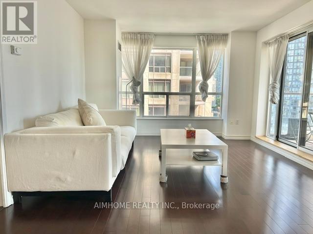 1209 - 909 Bay Street, Toronto, Ontario  M5S 3G2 - Photo 9 - C13502994