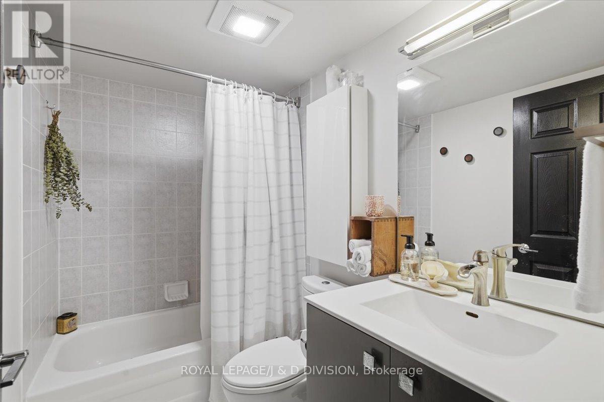 209 - 225 Merton Street, Toronto, Ontario  M4S 3H1 - Photo 19 - C13465006