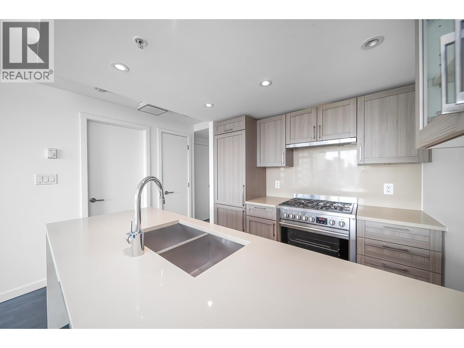 915 5665 Boundary Road, Vancouver, British Columbia  V5R 0E4 - Photo 5 - R3141007