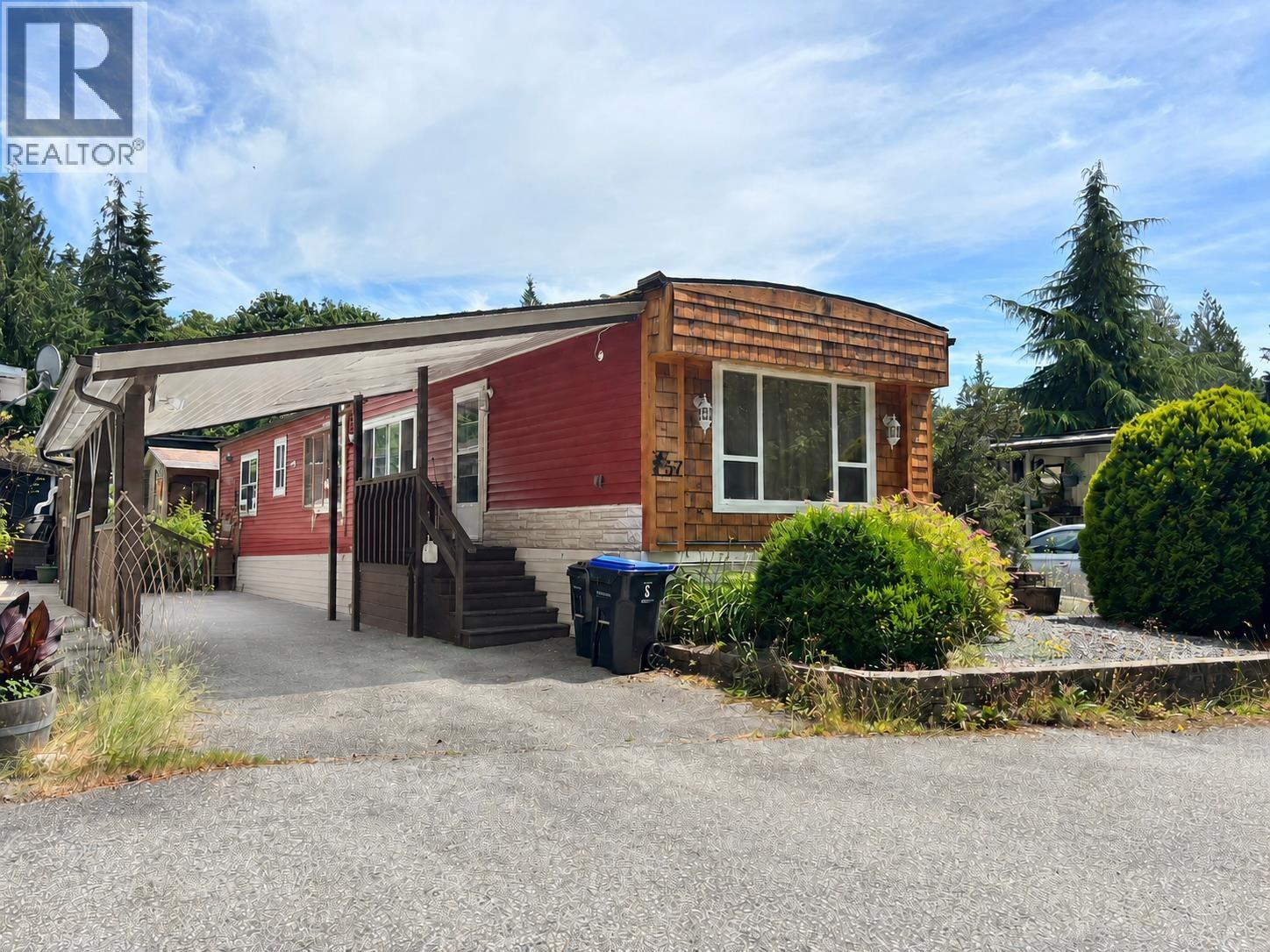 57 4496 SUNSHINE COAST HIGHWAY, sechelt, British Columbia