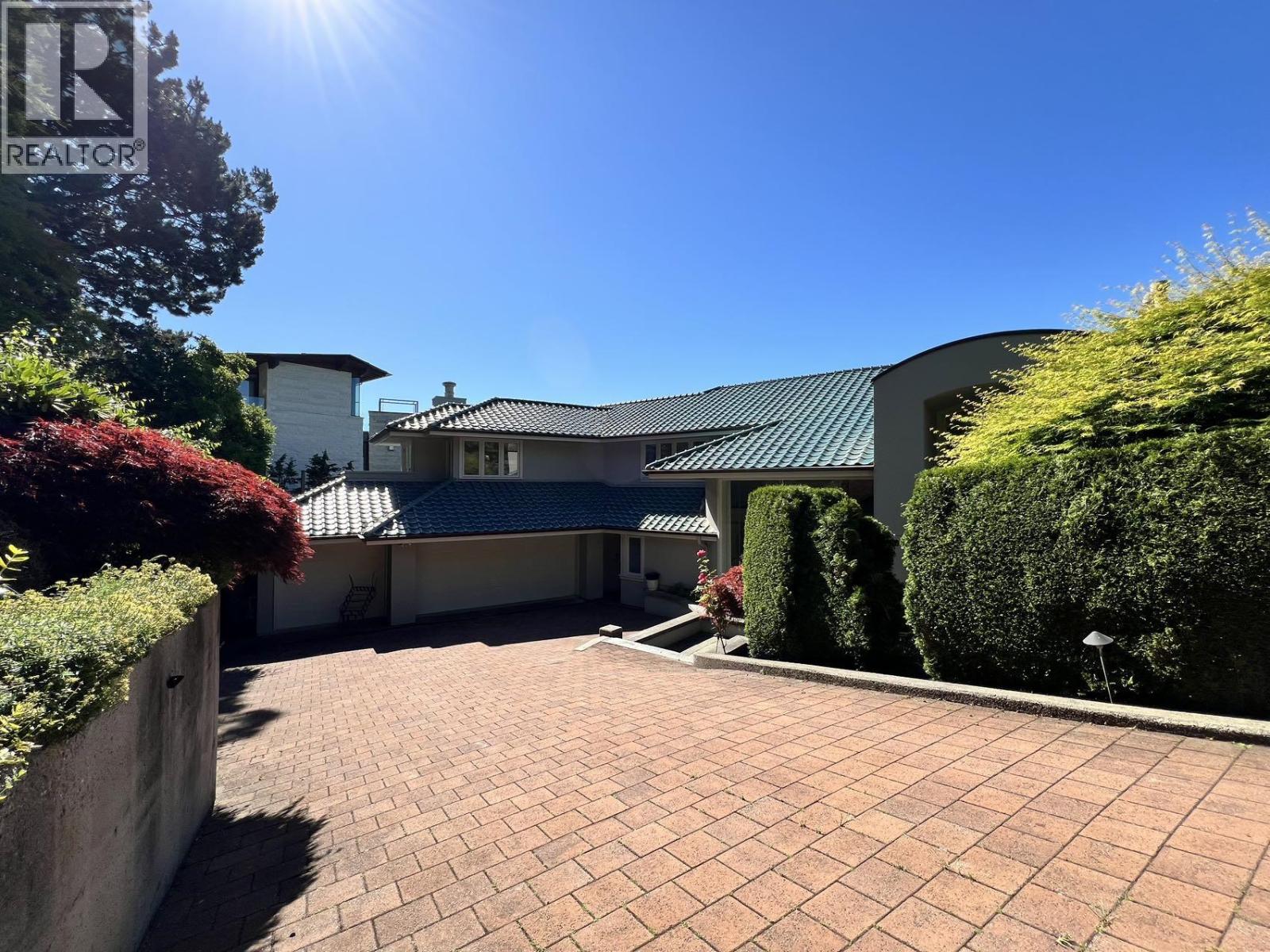1538 Chippendale Court, West Vancouver, British Columbia  V7S 3G6 - Photo 2 - R3141031