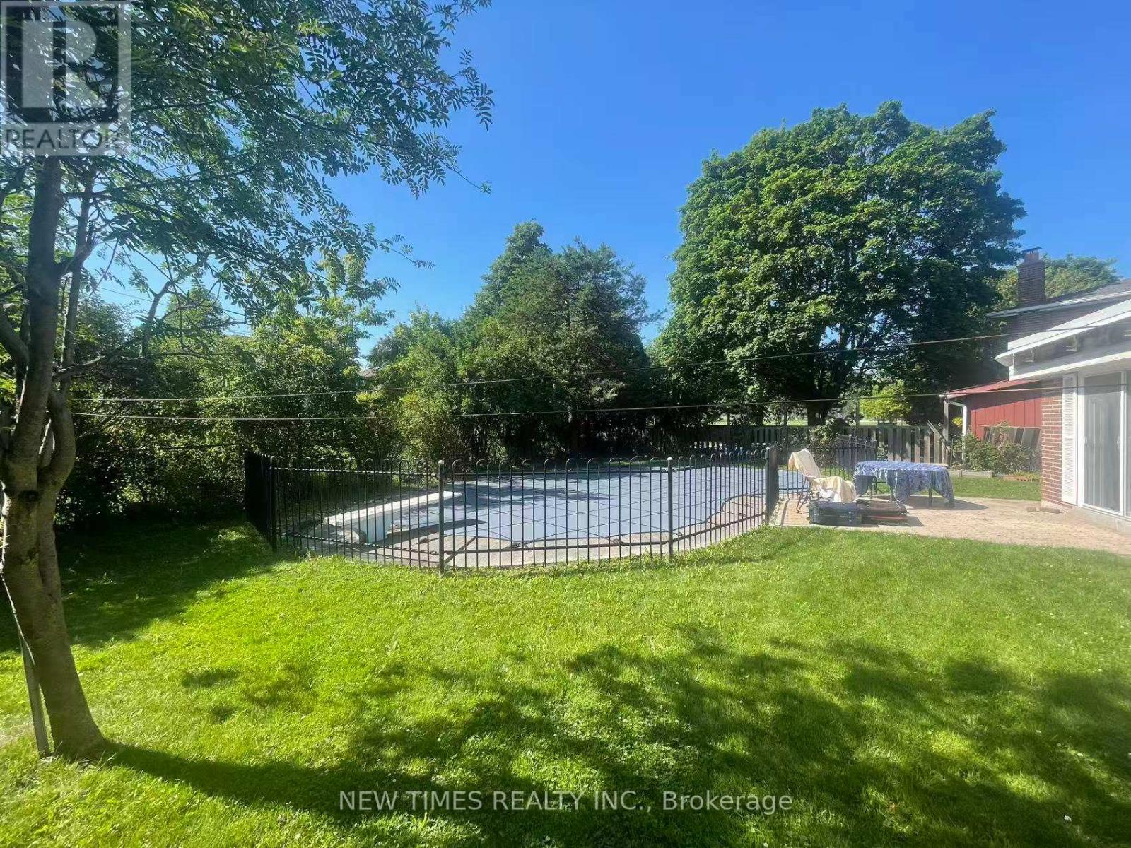 4 Ashstead Place, Toronto, Ontario  M2J 3K1 - Photo 18 - C13499258