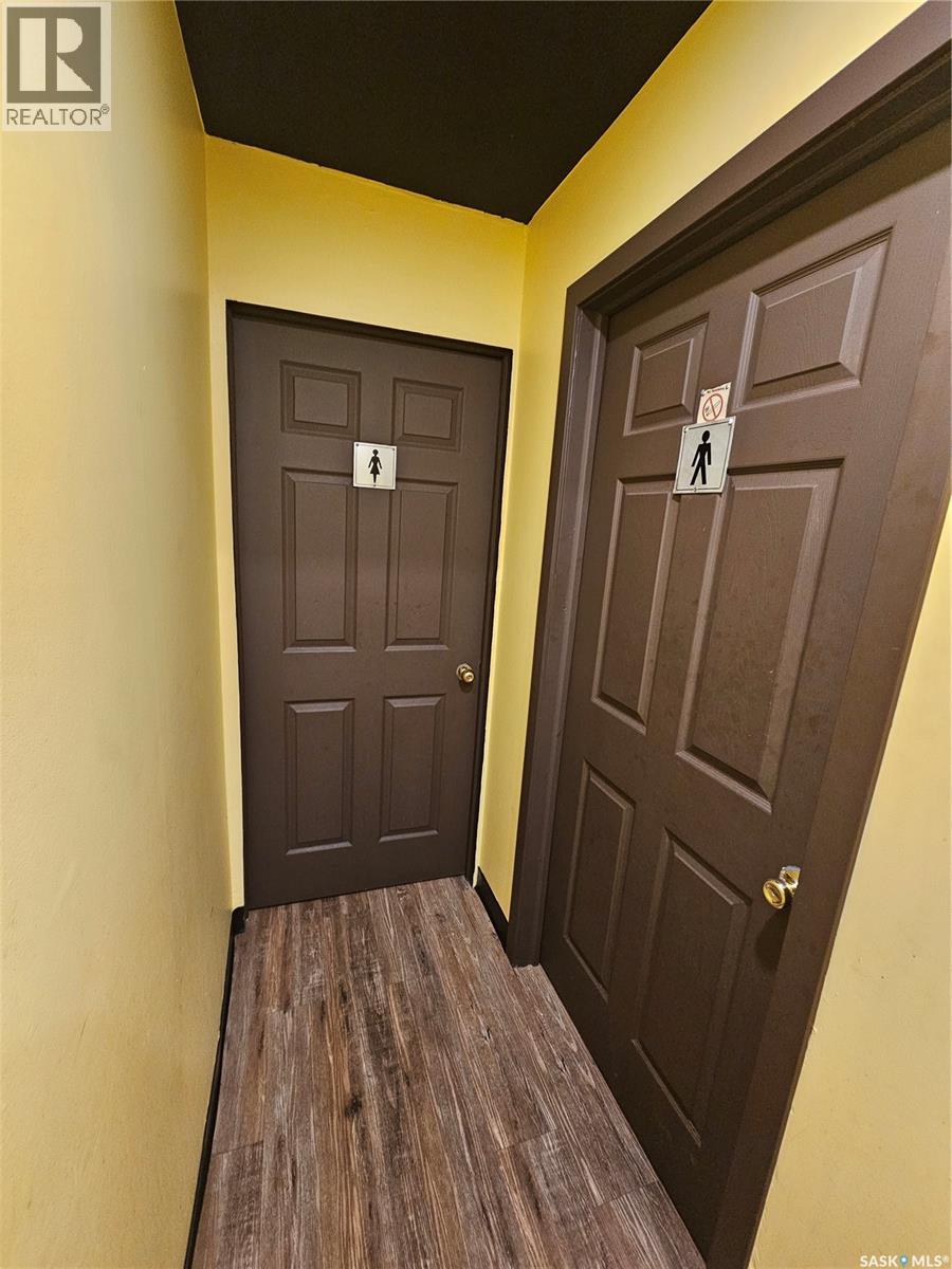 5 2102 22nd Street, Saskatoon, Saskatchewan  S7M 0V3 - Photo 3 - SK041037