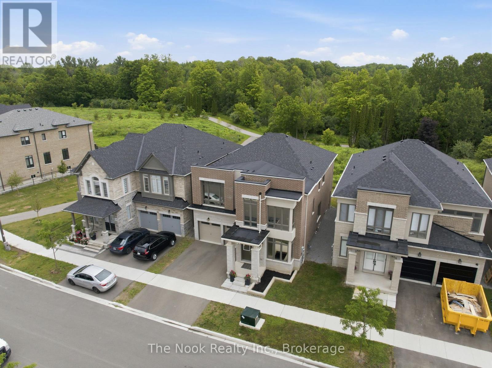 32 Priory Drive, Whitby, Ontario  L1P 0L1 - Photo 2 - E13503050
