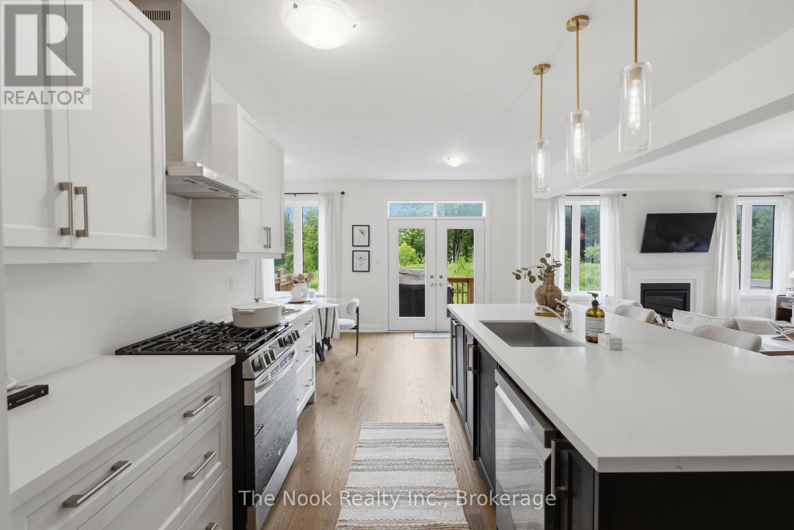 32 Priory Drive, Whitby, Ontario  L1P 0L1 - Photo 21 - E13503050
