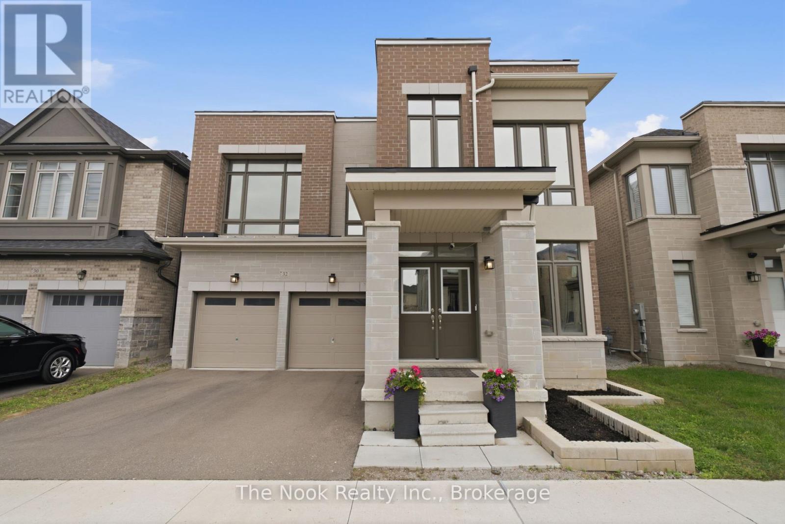 32 Priory Drive, Whitby, Ontario  L1P 0L1 - Photo 3 - E13503050