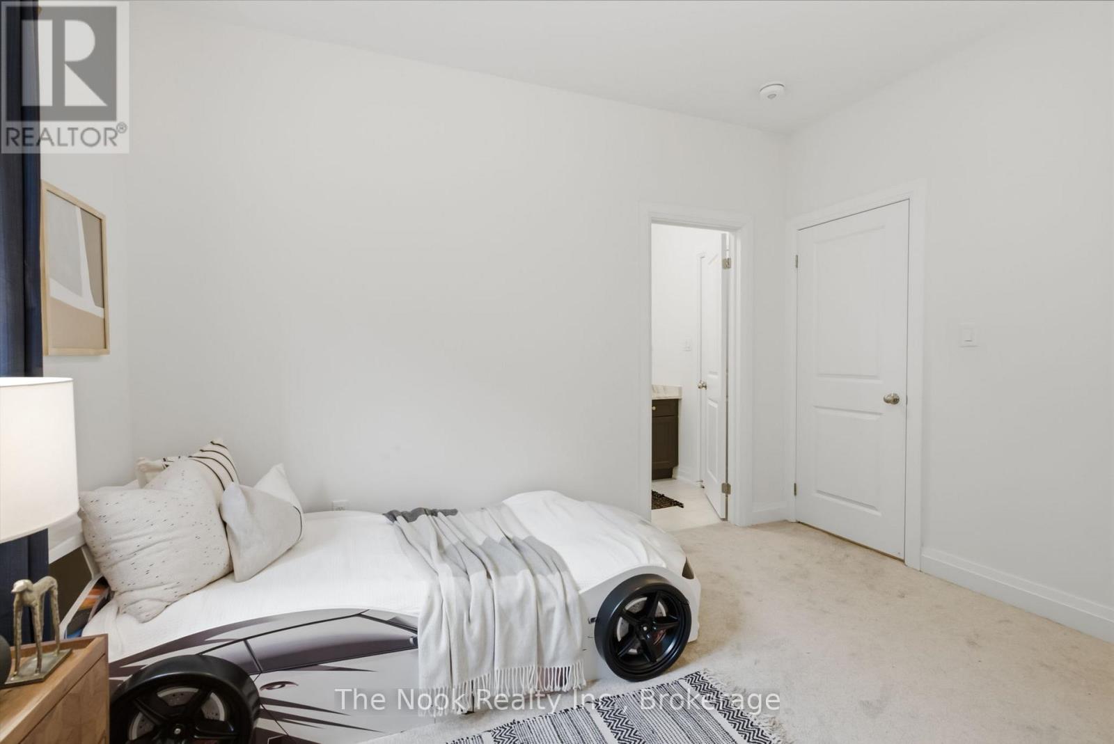 32 Priory Drive, Whitby, Ontario  L1P 0L1 - Photo 41 - E13503050