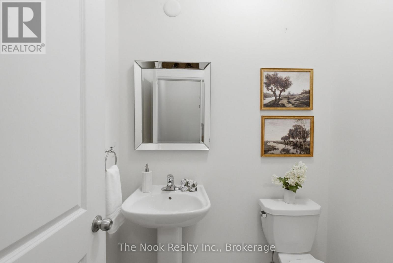 32 Priory Drive, Whitby, Ontario  L1P 0L1 - Photo 47 - E13503050