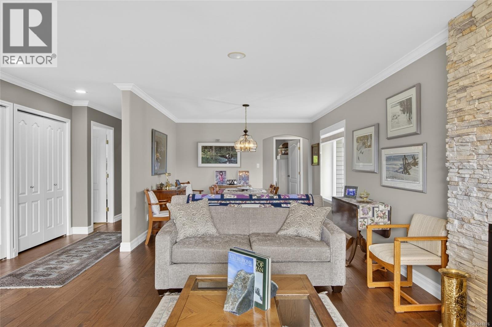Listing image 52