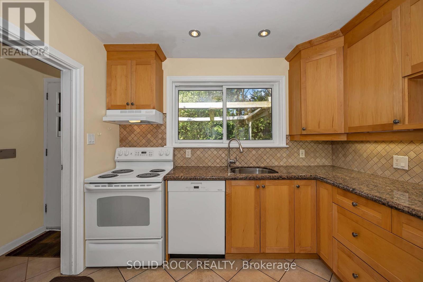 1235 Major Street, Ottawa, Ontario  K2C 2S3 - Photo 11 - X13503062