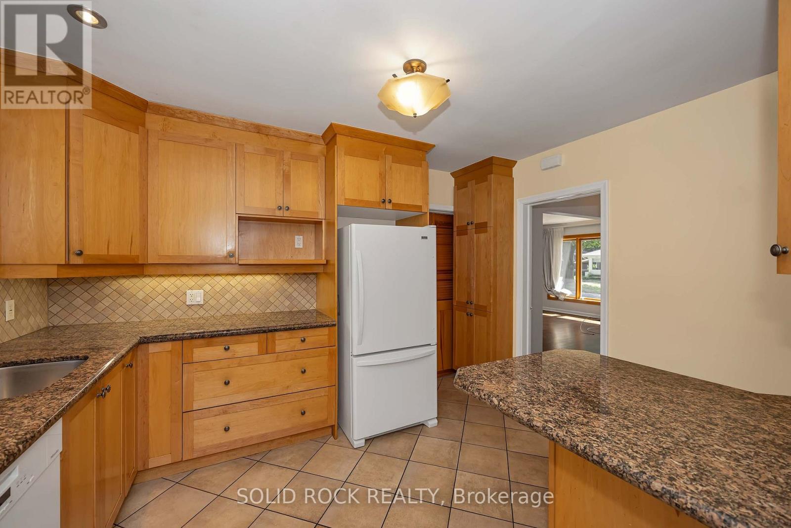 1235 Major Street, Ottawa, Ontario  K2C 2S3 - Photo 12 - X13503062