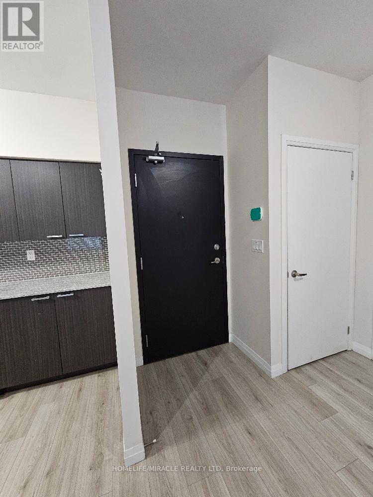 101 - 2152 Lawrence Avenue, Toronto, Ontario  M1R 0B5 - Photo 28 - E13503044
