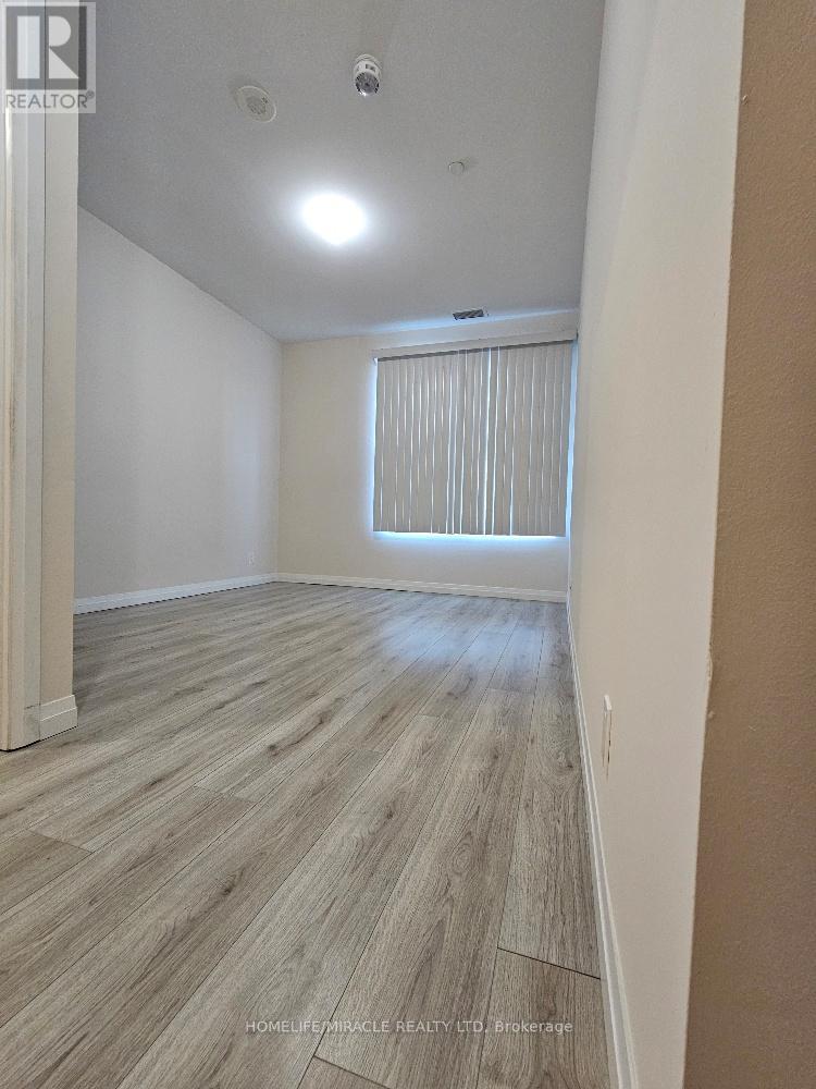 101 - 2152 Lawrence Avenue, Toronto, Ontario  M1R 0B5 - Photo 29 - E13503044