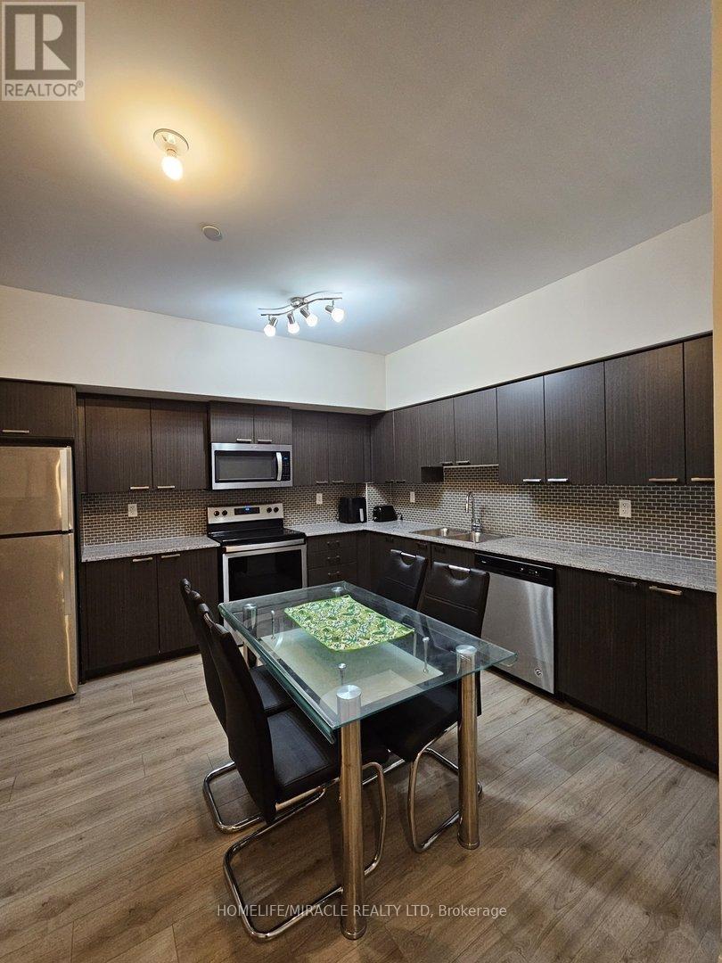 101 - 2152 Lawrence Avenue, Toronto, Ontario  M1R 0B5 - Photo 3 - E13503044