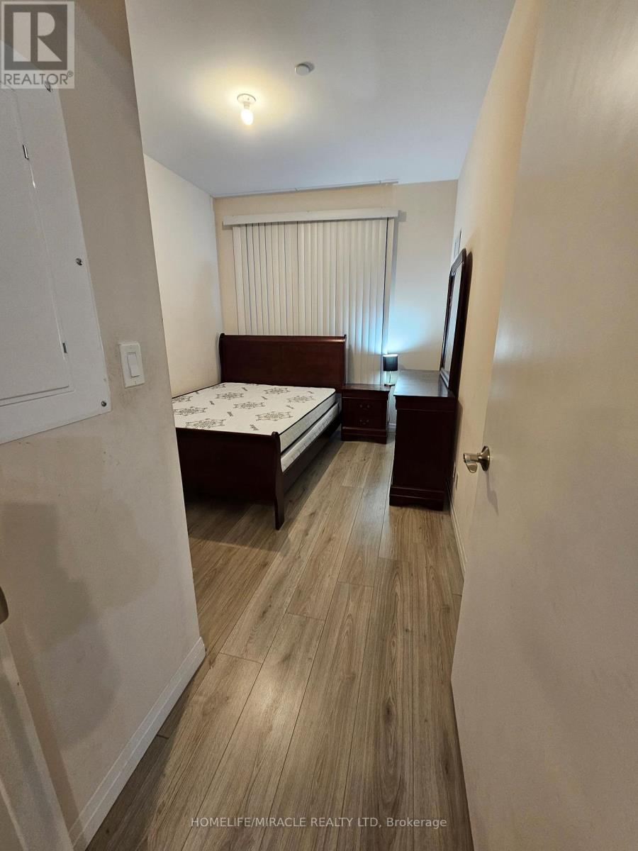 101 - 2152 Lawrence Avenue, Toronto, Ontario  M1R 0B5 - Photo 8 - E13503044