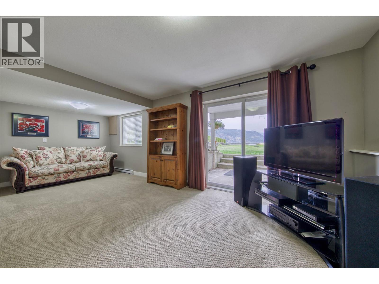 329 & 331 Lakeshore Drive, Chase, British Columbia  V0E 1M0 - Photo 14 - 10393092