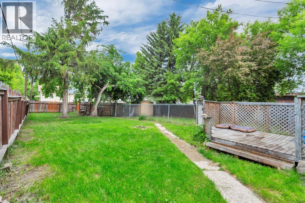 5950 & 5948 63 Street, Red Deer, Alberta  T4N 5N9 - Photo 38 - A2321467