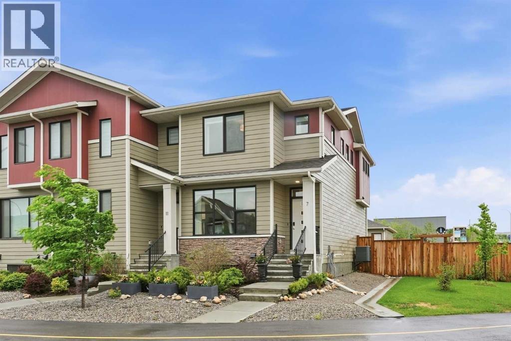 7 Wolf Creek Drive SE, Calgary, Alberta  T2X 4W9 - Photo 2 - A2312125