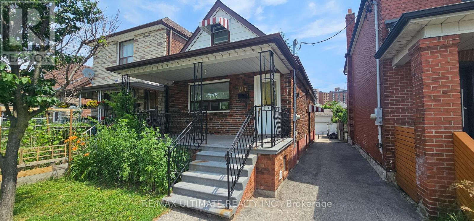 217 ENNERDALE ROAD, Toronto, Ontario