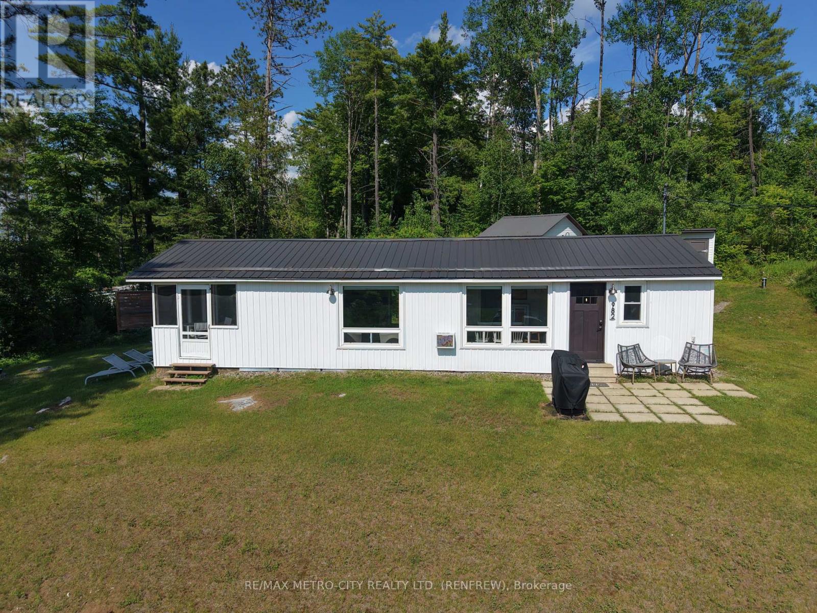 982 Stones Lake Road, Greater Madawaska, Ontario  K0J 1H0 - Photo 2 - X13227816