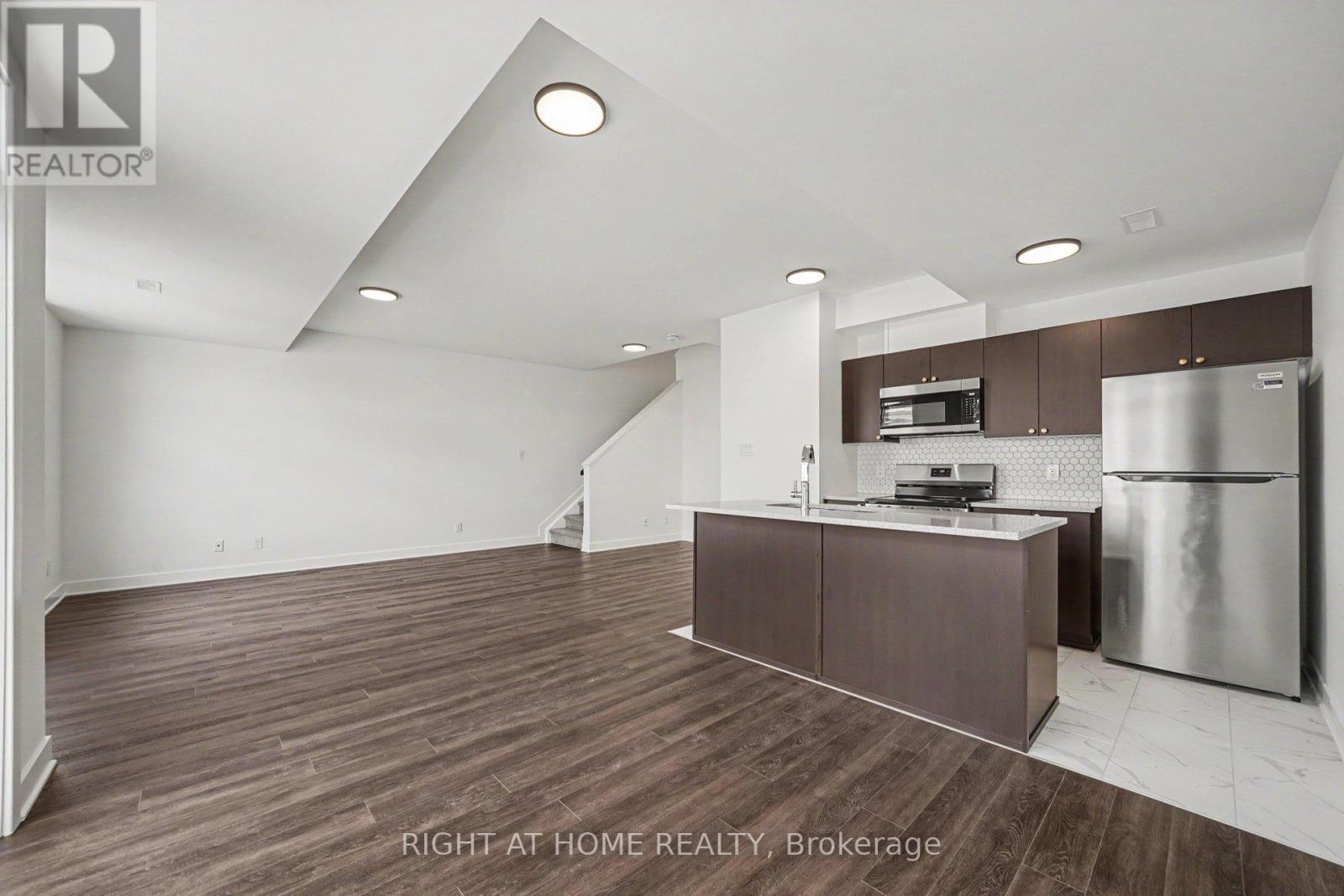 Building 1, Unit 205l - 1055 Cedar Creek Drive, Ottawa, Ontario  K1X 0G3 - Photo 18 - X13503112
