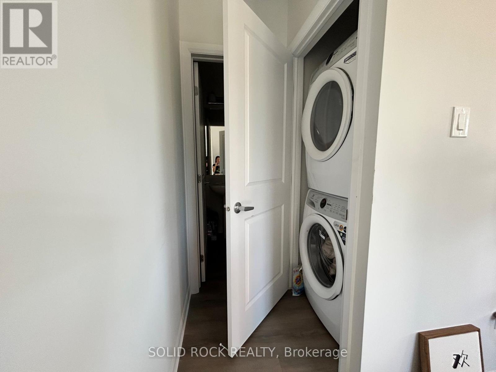501 Woodlily Private, Ottawa, Ontario  K2T 0R8 - Photo 10 - X13503116