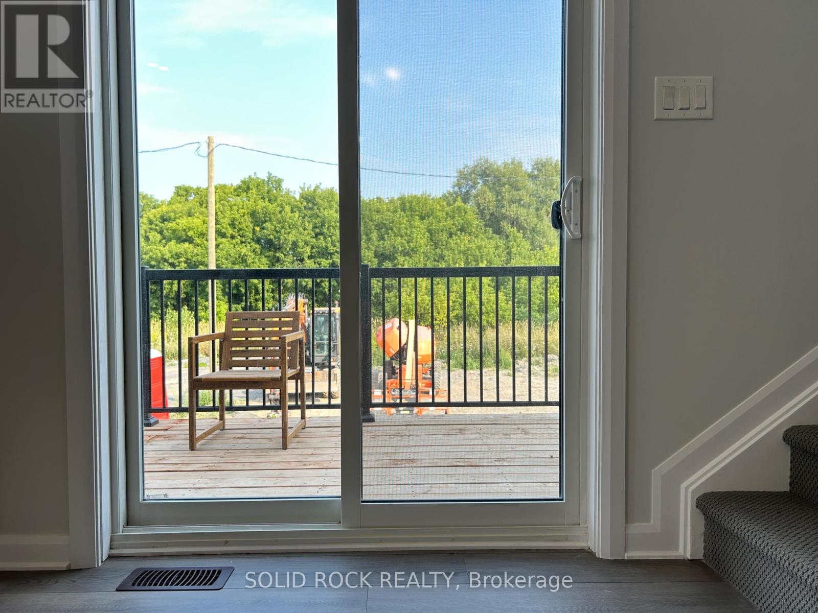 501 Woodlily Private, Ottawa, Ontario  K2T 0R8 - Photo 18 - X13503116