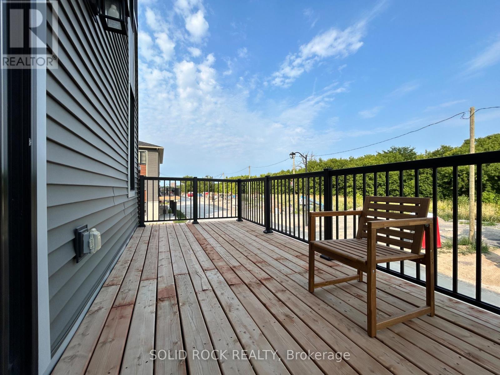 501 Woodlily Private, Ottawa, Ontario  K2T 0R8 - Photo 19 - X13503116